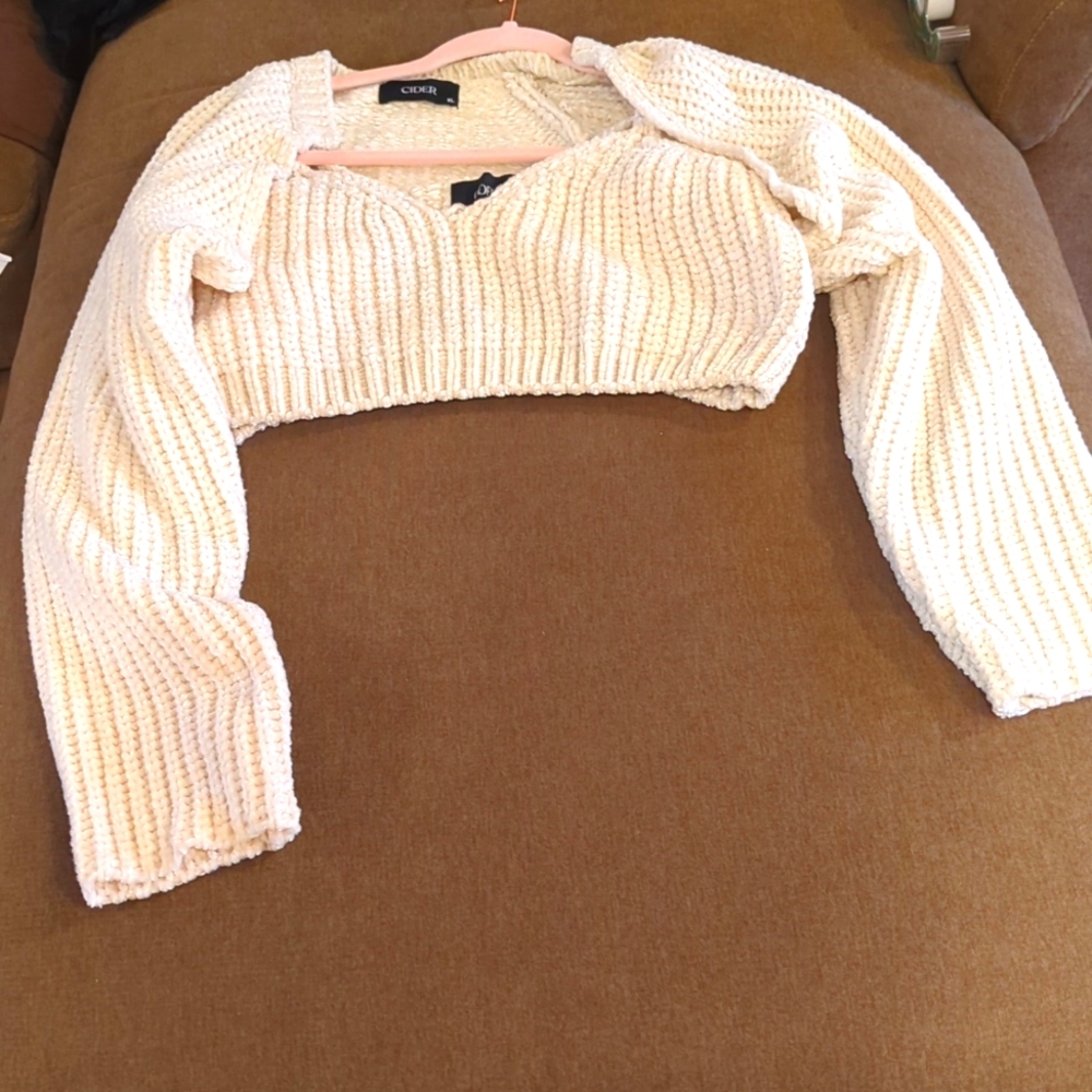 NWOT Cream Two-Piece Crop Top and Bolero by Cider, Size XL